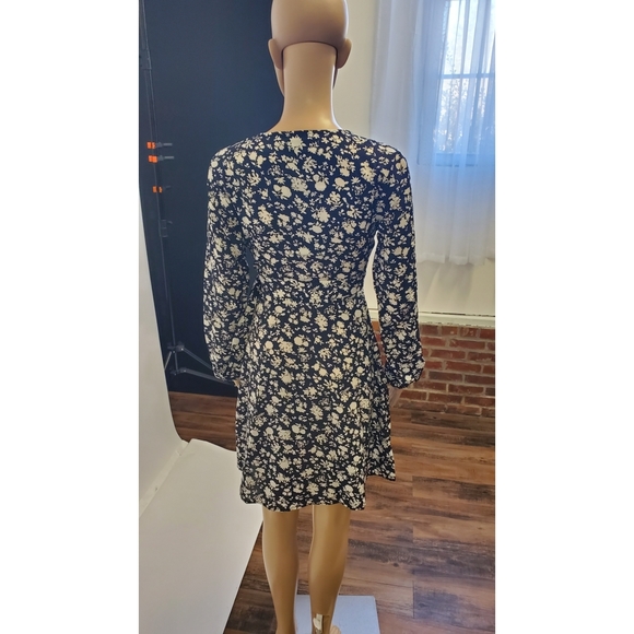 Misguided wrap dress - Picture 3 of 8